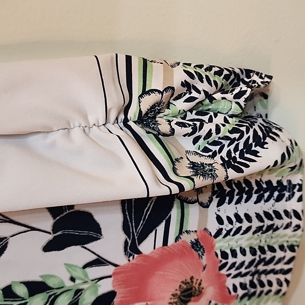JM Collection Floral Tunic - Picture 4 of 6
